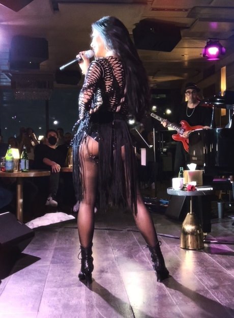 asian top onlyfans sexy nude gallery