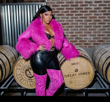 gloryhole onlyfans art nude pics