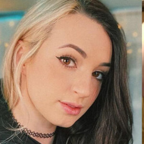 Gibi Asmr model porn image