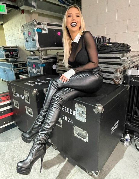 alliewrestling model high quality galleries