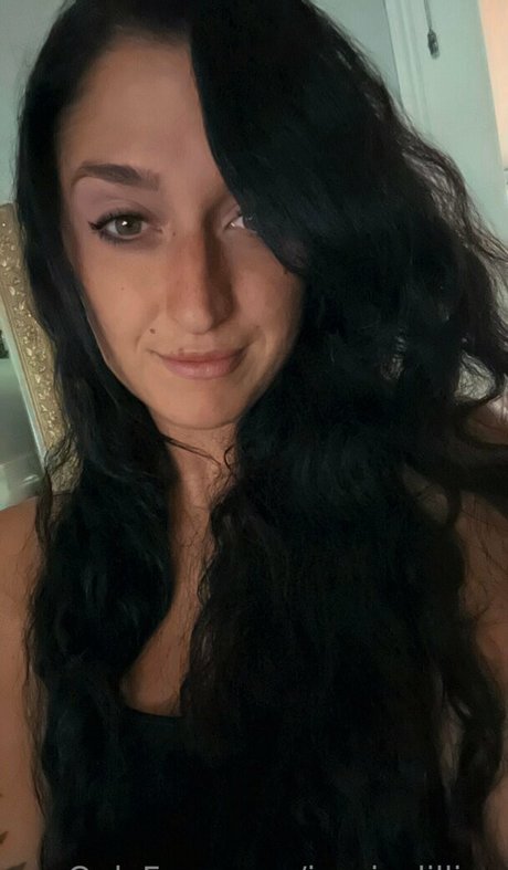 blonde hairy pussy onlyfans top pictures