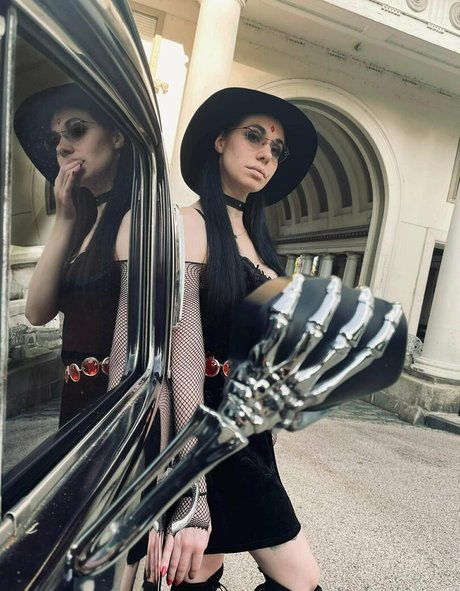 stepdaughter onlyfans perfect image