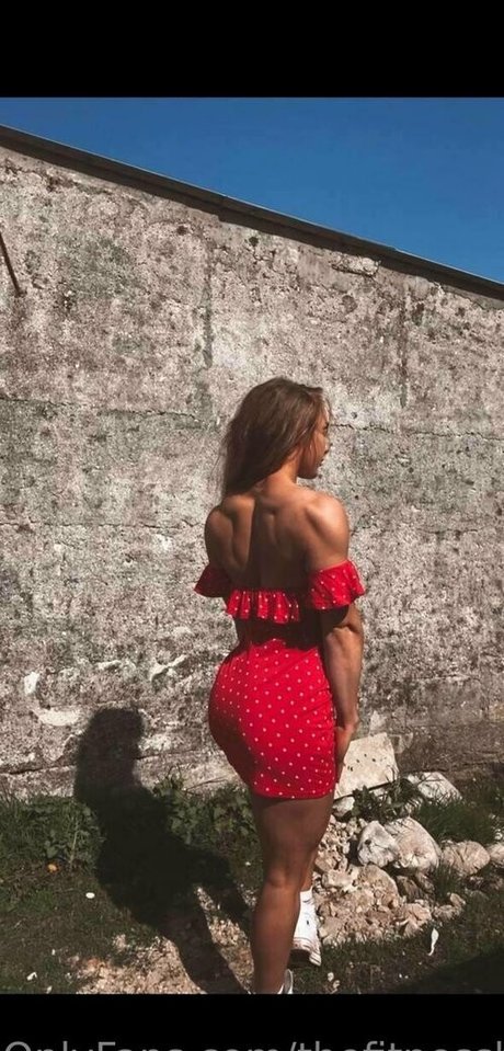 thefitnessbarbiie model porn img