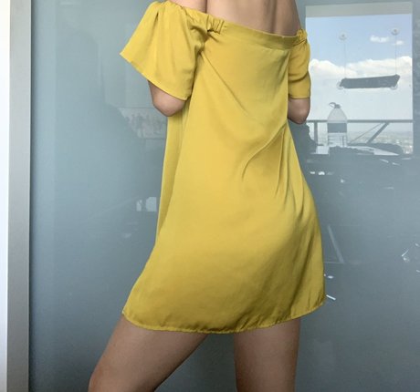 Lara Fraser model sex photo