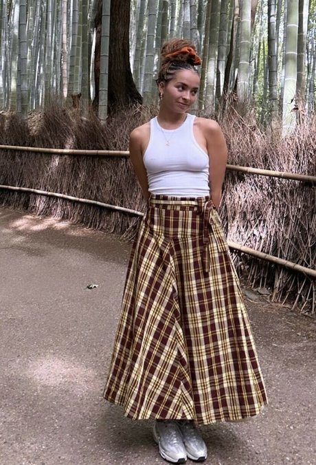 Ella Eyre model erotic pictures