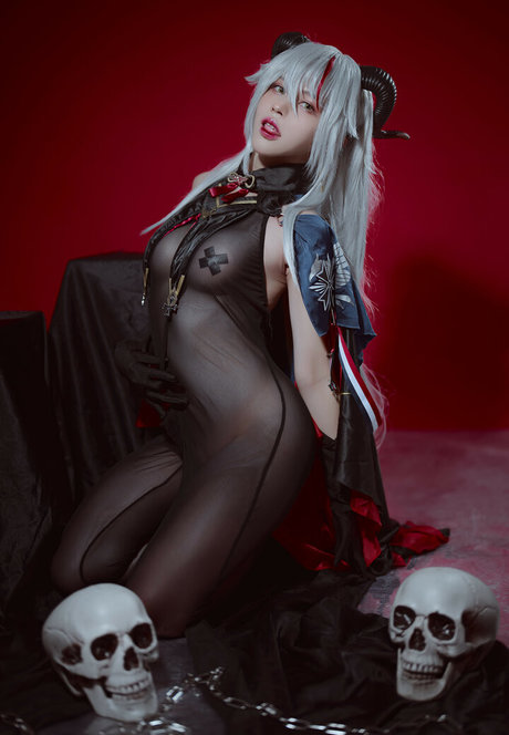 old lady onlyfans top image