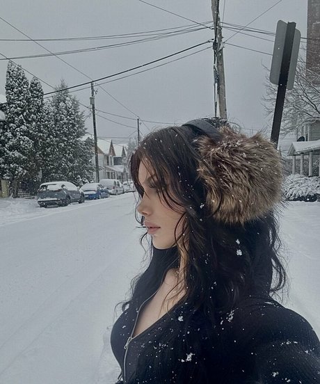 Kendalluvxx model exclusive photo