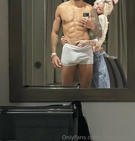 cherryyjones best pornstar galleries