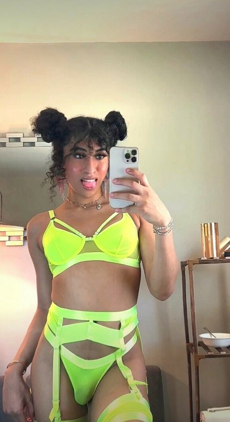 Tlavont pornstar sexy pictures