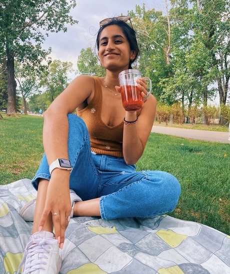 Arasha Lalani best model archive