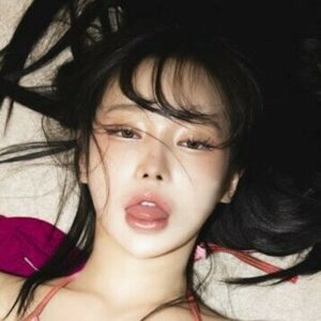 leeae__ model hot photos