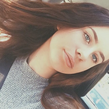 milf handjob onlyfans pretty img