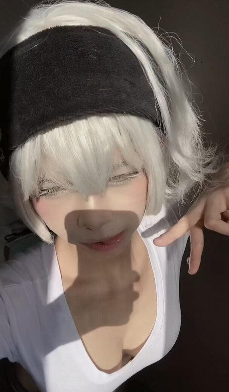 Vamp car model nudes pics