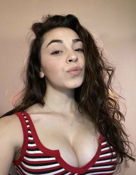 mirandahmariefree model high quality pic