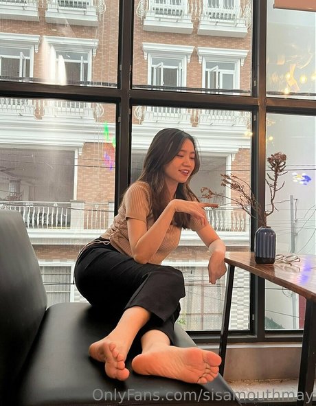 sisamouthmay nude pornstar pics