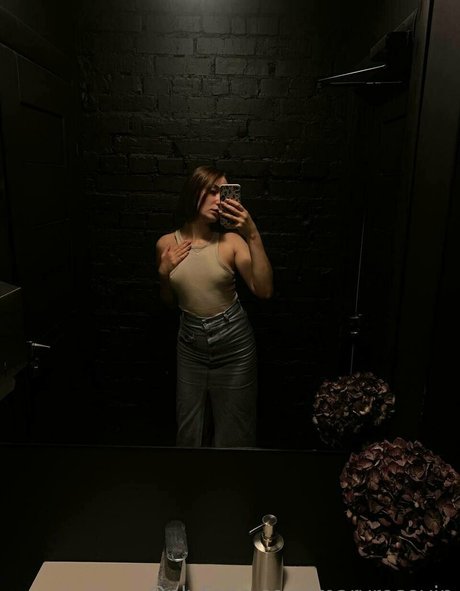 pawg girls onlyfans top pics