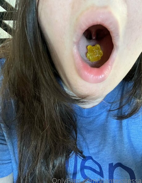 giantesstessa pornstar nudes photo