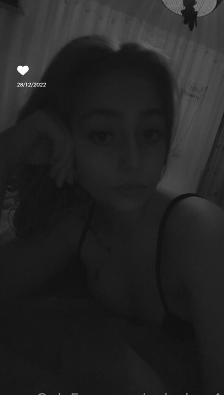 onlychey04 adult model picture