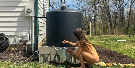 The Naked Gardener porn star archive