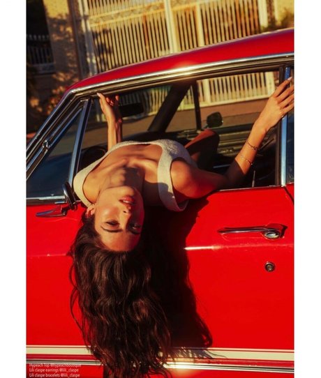 Renee Murden adult model image