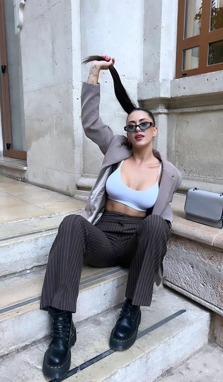 stepsister onlyfans beautiful picture