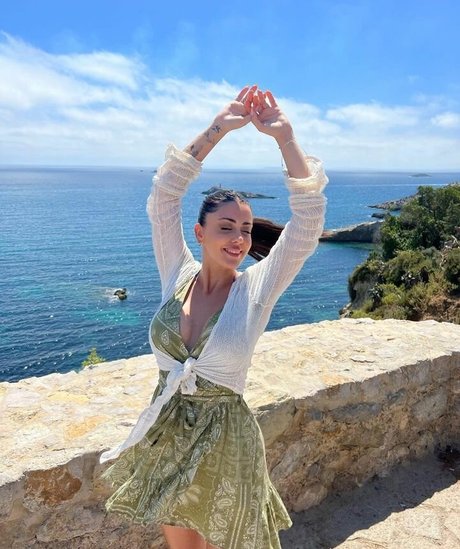 squat onlyfans hot xxx photo