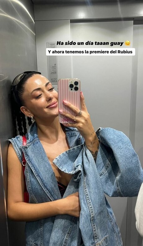 famous nude onlyfans porn archive