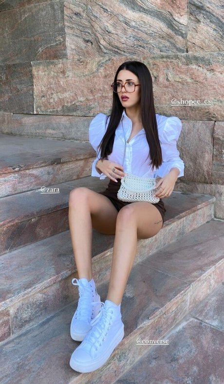 chubby goth onlyfans free sexy images