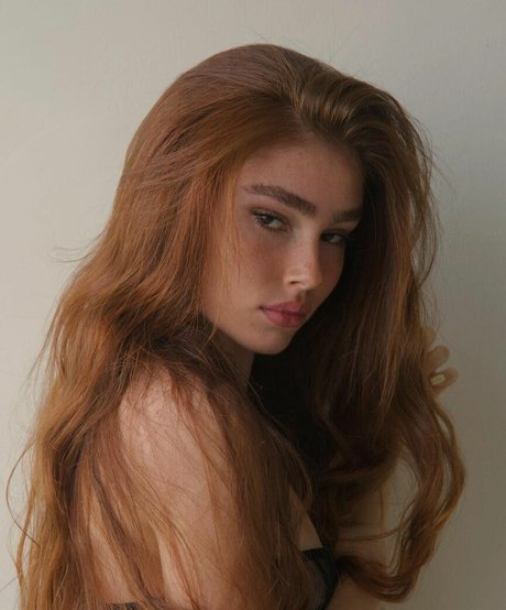 Eden Chanel star sexy galleries