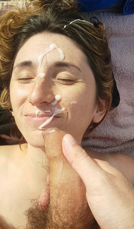 fingering pussy onlyfans adult photos