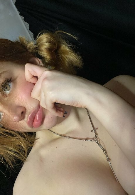 fraaoula naked model images