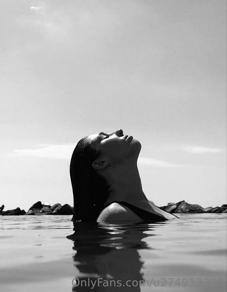 nude asian onlyfans porn photo