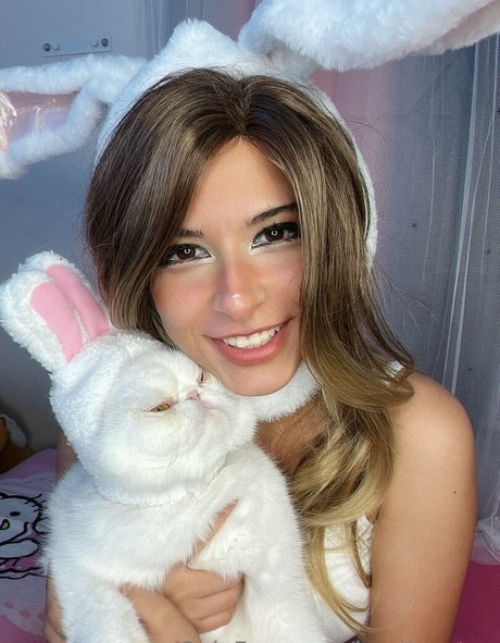 Lunaloveton exclusive actress image