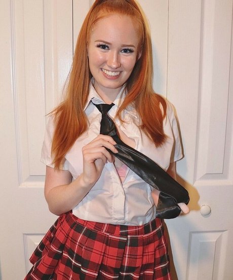 milf handjob onlyfans pretty img