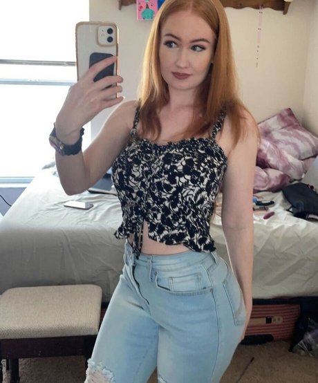 thick girls onlyfans pornographic photo