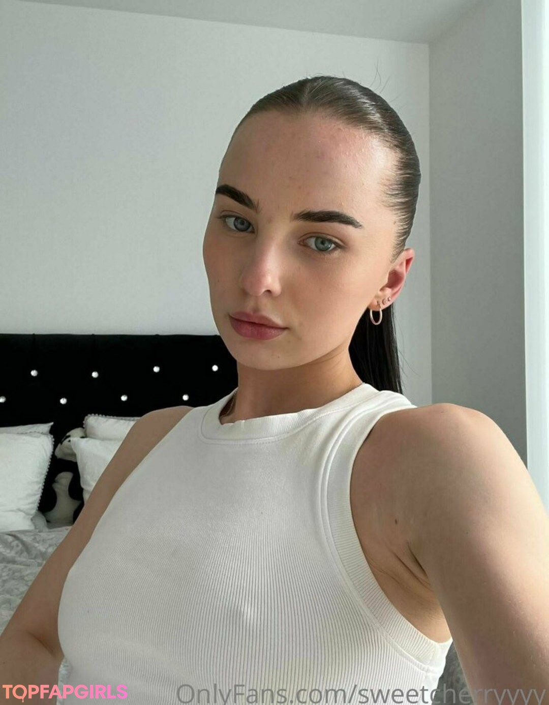 sweetcherryyyy nice model photos