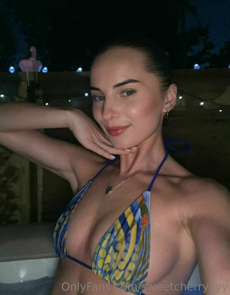 sweetcherryyyy pornstar free images