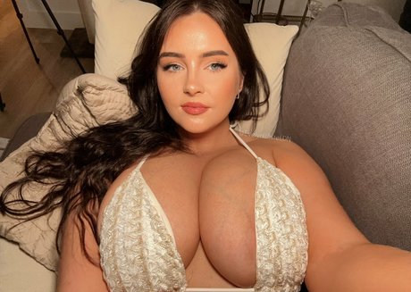 cum fetish onlyfans beautiful picture