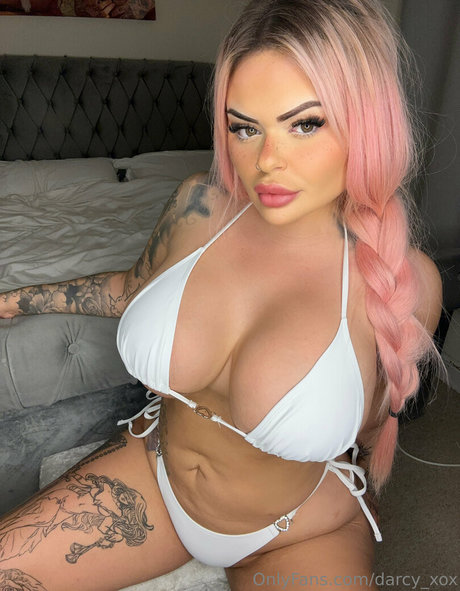 darcy xox pretty actress pics