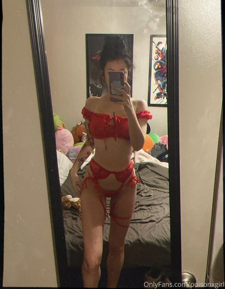 poisonxgirl porn star photo