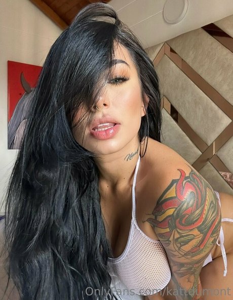 kattmodel naked model pic