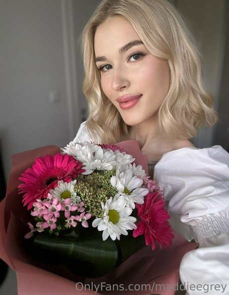 pointy tits onlyfans beautiful naked img