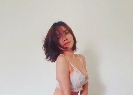 ninnie9595 pornstar naked galleries