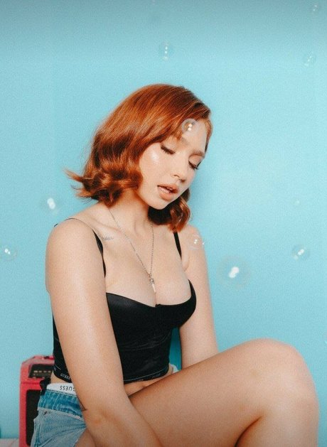 female popular onlyfans pornos pics