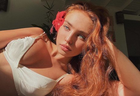 busty mom onlyfans free porn img