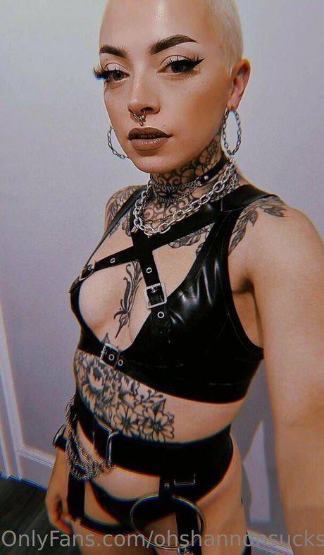 ohshannonsucks erotic actress image