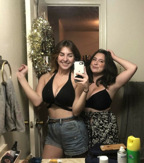 Megan Bitchell porn model pictures