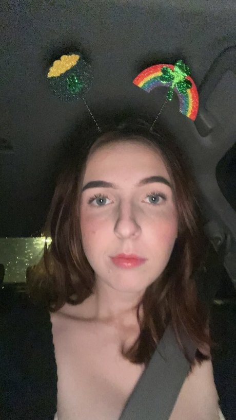 horny girls onlyfans top images