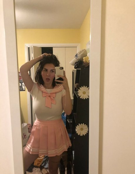 young onlyfans art naked pic