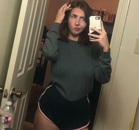 Megan Bitchell erotic actress pictures